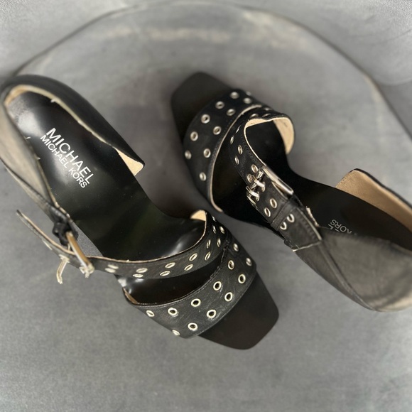 Leather black heel - Picture 6 of 7